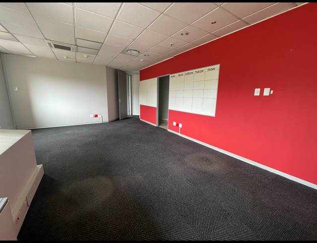 542M² OFFICE TO LET IN PARKTOWN